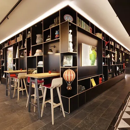 Citizenm Radhuspladsen Copenhagen