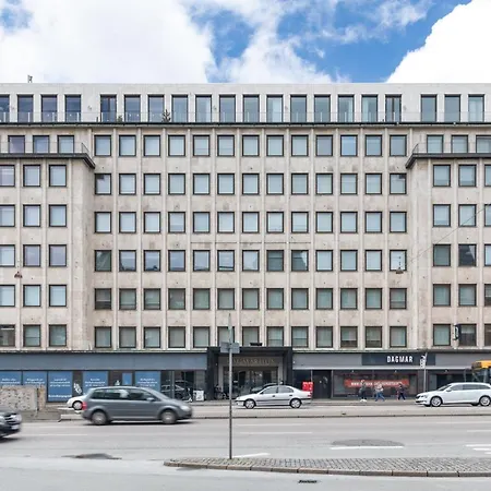 Citizenm Radhuspladsen 4* Copenhagen