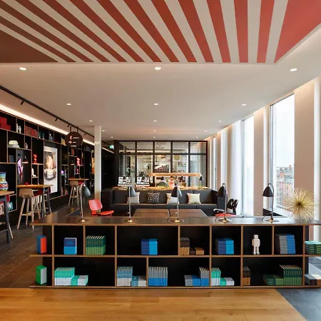 Citizenm Radhuspladsen 4*