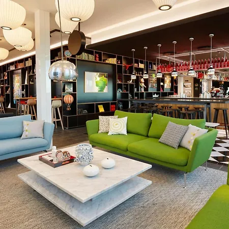 Citizenm Radhuspladsen 4*