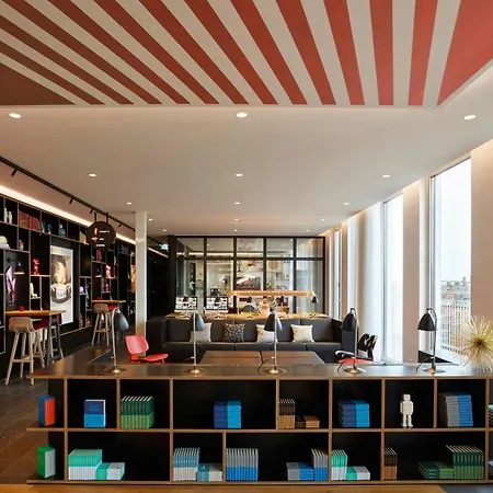 Citizenm Radhuspladsen 호텔 4*