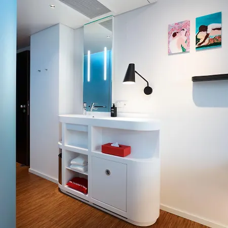 Citizenm Radhuspladsen 4*