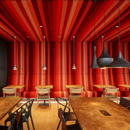 Citizenm Radhuspladsen Отель 4*
