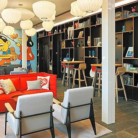 Citizenm Radhuspladsen Hotel 4*
