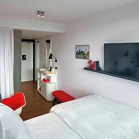 Citizenm Radhuspladsen Hotel 4*